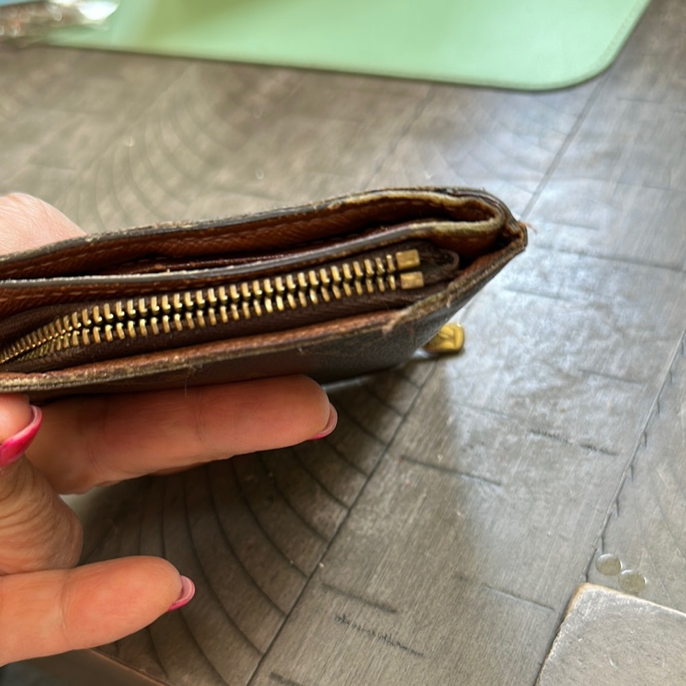 Louis Vuitton Monogram Compact Brown Zip & Snap Wallet - Picture 8 of 13